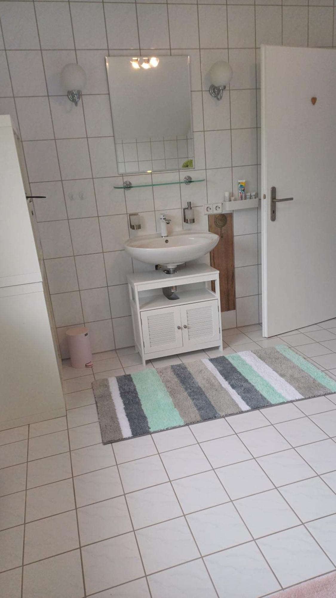 Helle Schoene Dachgeschosswohnung Mit Balkon Stockach Exterior foto