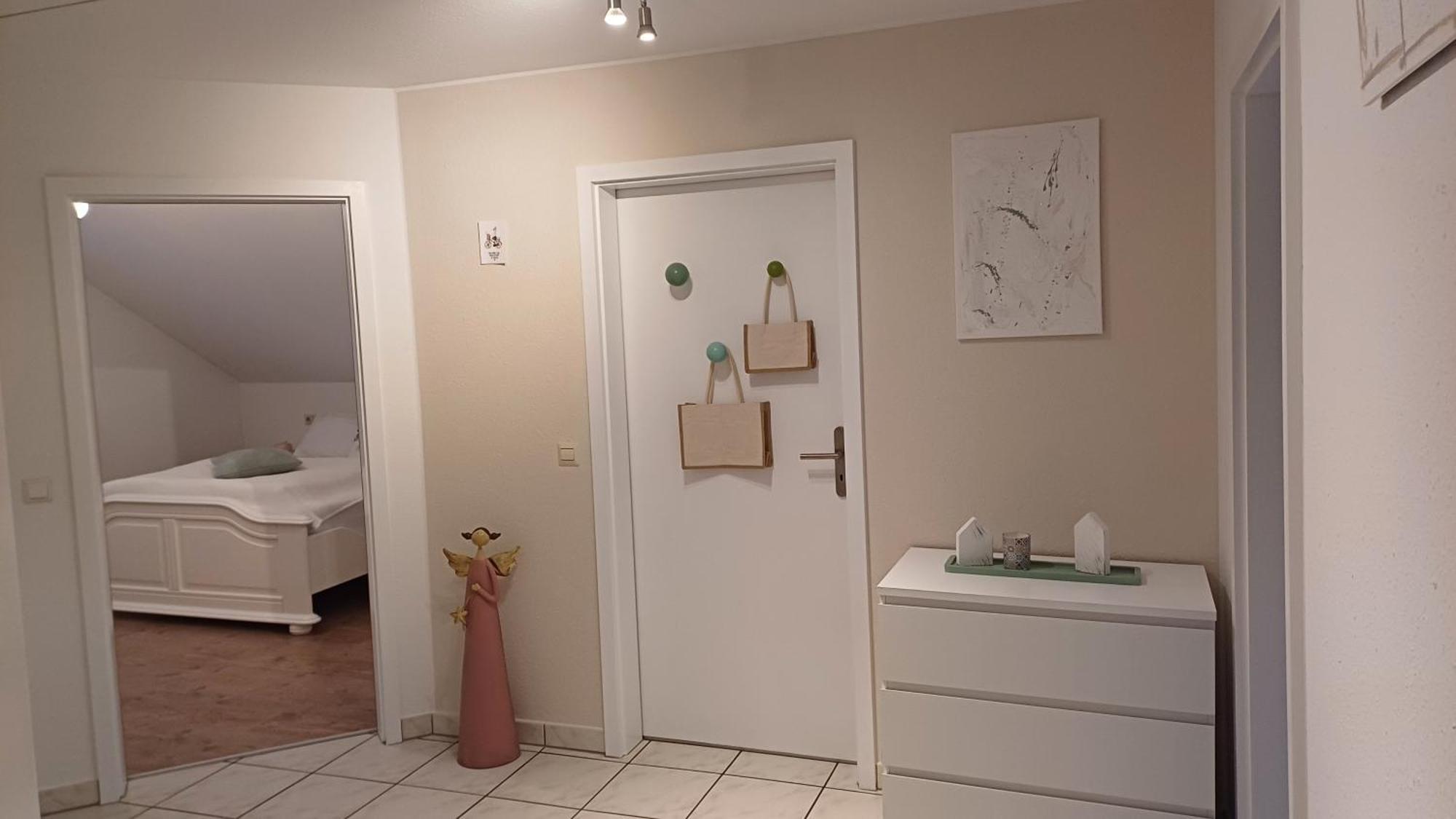 Helle Schoene Dachgeschosswohnung Mit Balkon Stockach Exterior foto